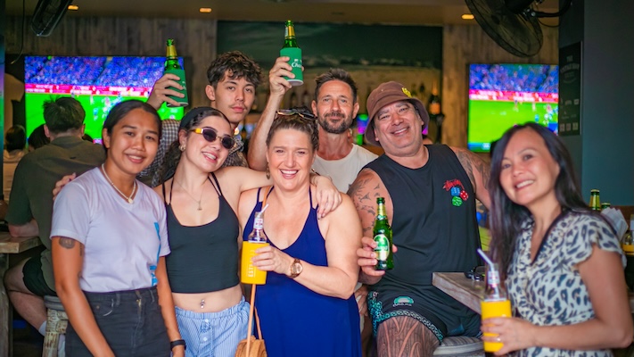 Familys and Friends at Bondi Lamai
